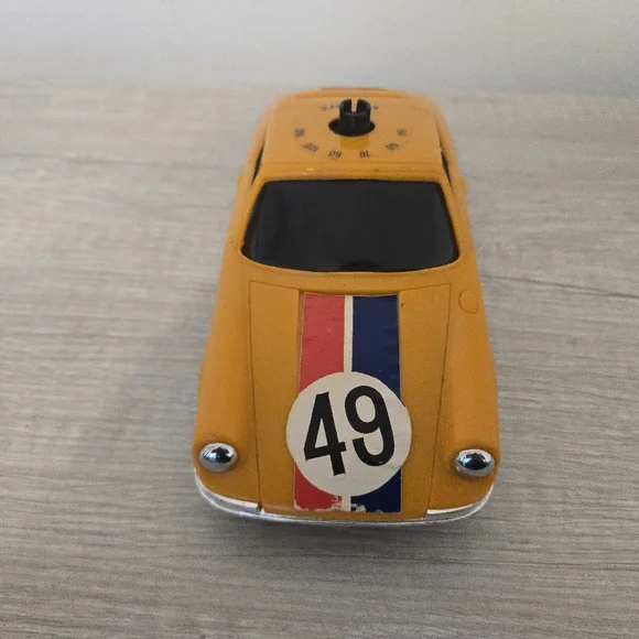 Vintage Electro Brand Radio AM X 10 K HZ Porsche Yellow Rare HTF #49 - Picture 2 of 5